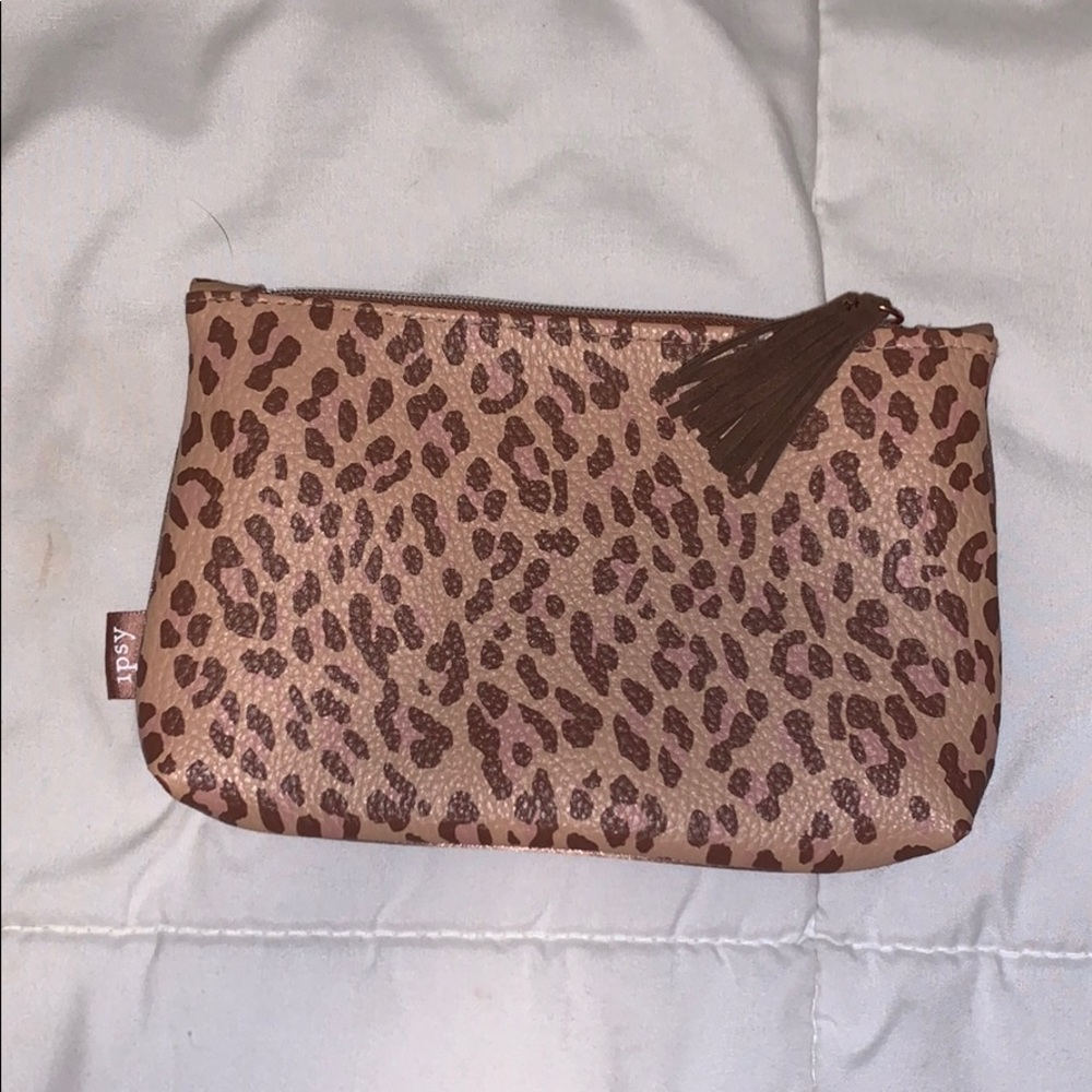 Makeup bag